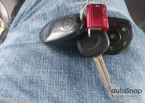 2011 Toyota Sienna Xle from USA, damaged, VIN 5TDDK3DC2BS001748